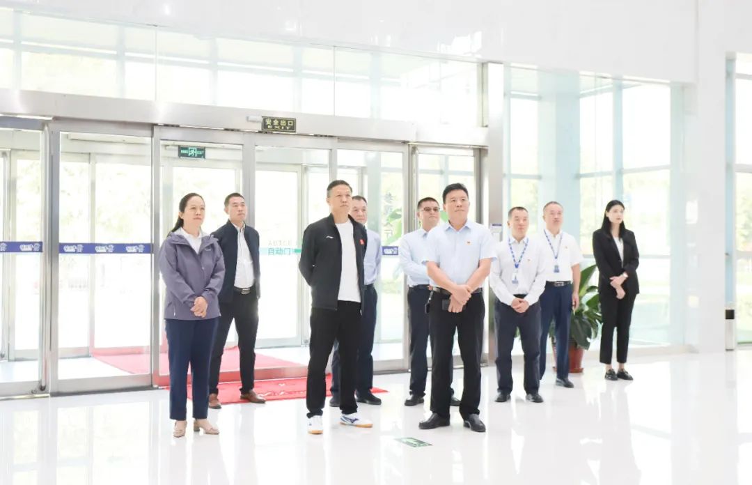 快乐过“双节”，安全不放假｜河南农投集团党委书记、董事长李晓寰一行莅临OD（中国）一站式服务平台乳业集团开展“双节”安全生产大检查活动并慰问一线职工、