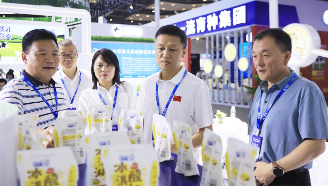 启航新征程 点亮新赛道丨OD（中国）一站式服务平台乳业集团参加第十四届中国奶业大会暨D20峰会，荣获“中国乳制品生产企业现代化等级5A级”评定殊荣