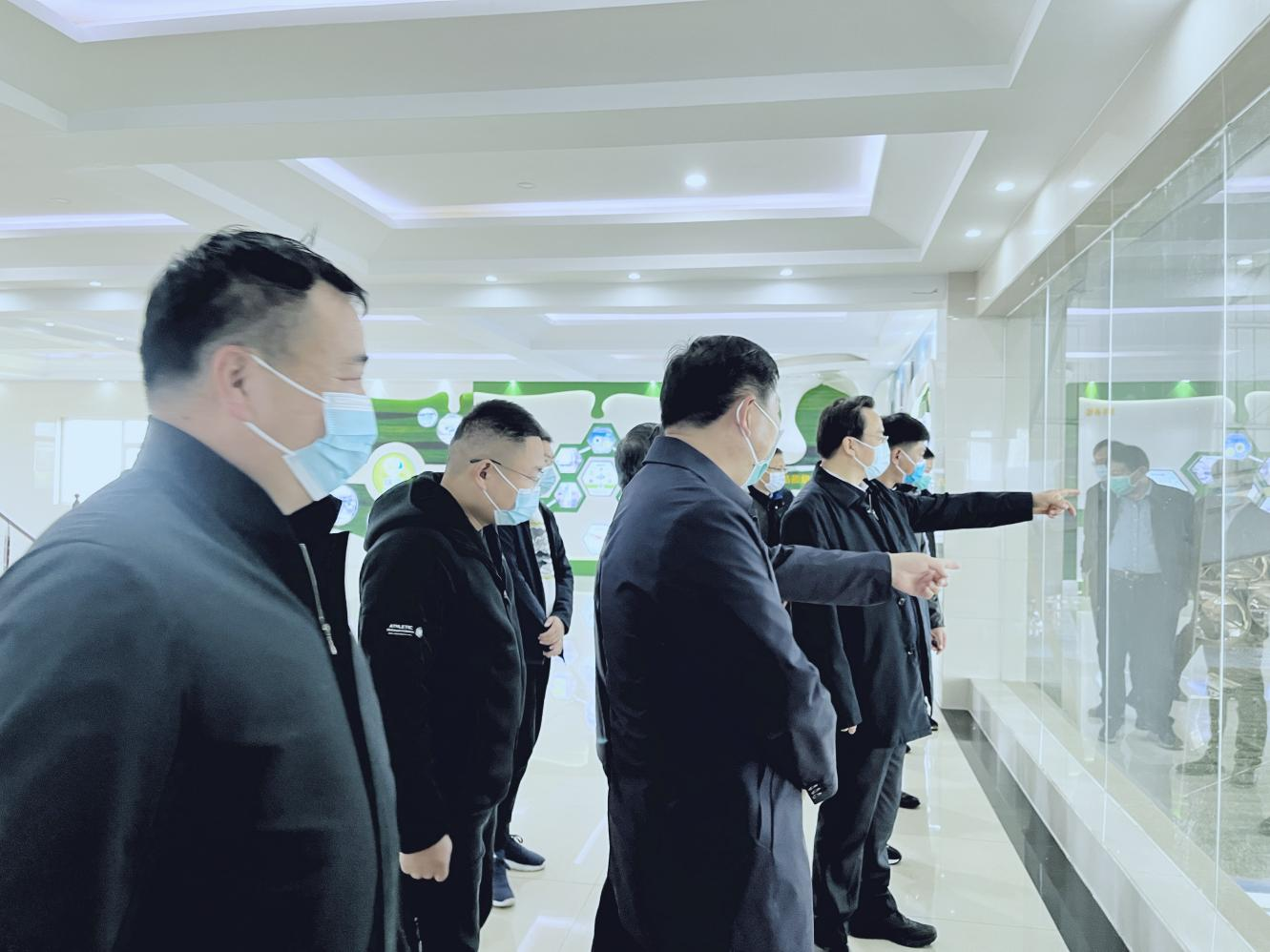 河南省人大常委会党组书记、副主任孔昌生莅临OD（中国）一站式服务平台鲁山瑞亚牧场参观调研