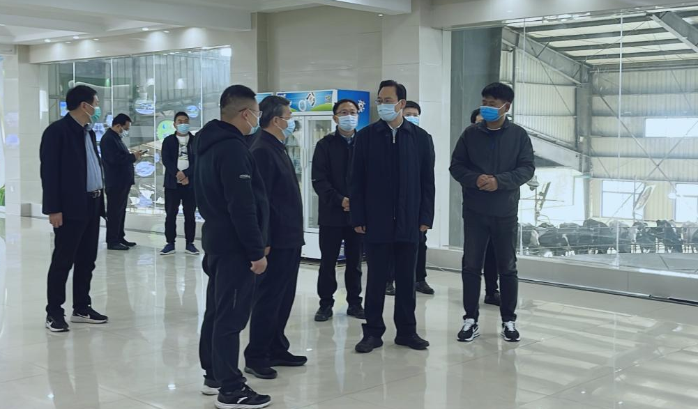 河南省人大常委会党组书记、副主任孔昌生莅临OD（中国）一站式服务平台鲁山瑞亚牧场参观调研