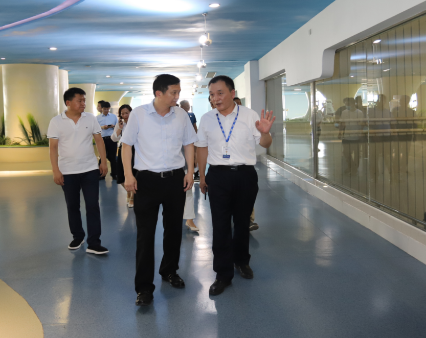 快讯|郑州市二七区委副书记、区长虎荣鑫莅临河南OD（中国）一站式服务平台乳业集团调研