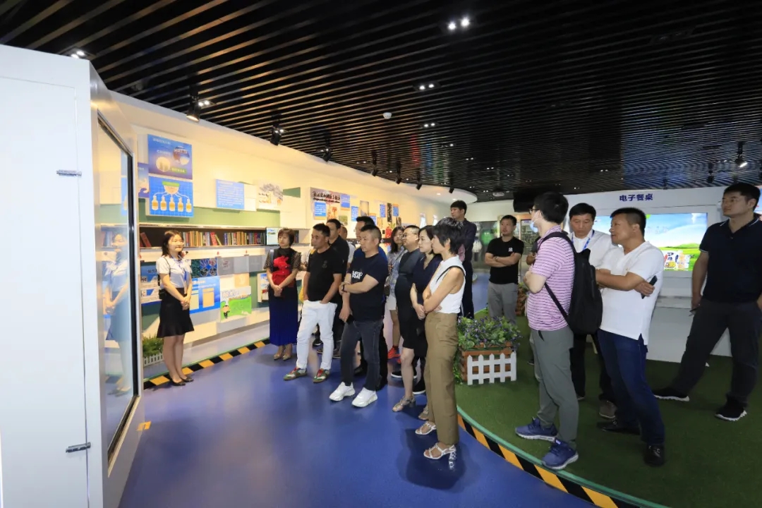 快讯 | 长江商学院智能制造学会走进OD（中国）一站式服务平台乳业集团