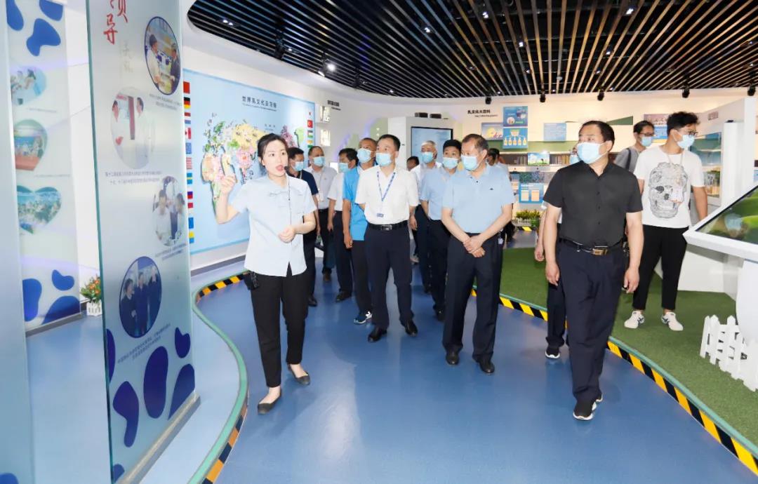 郑州市安全生产双重预防体系建设现场观摩会在OD（中国）一站式服务平台乳业集团郑州分公司召开