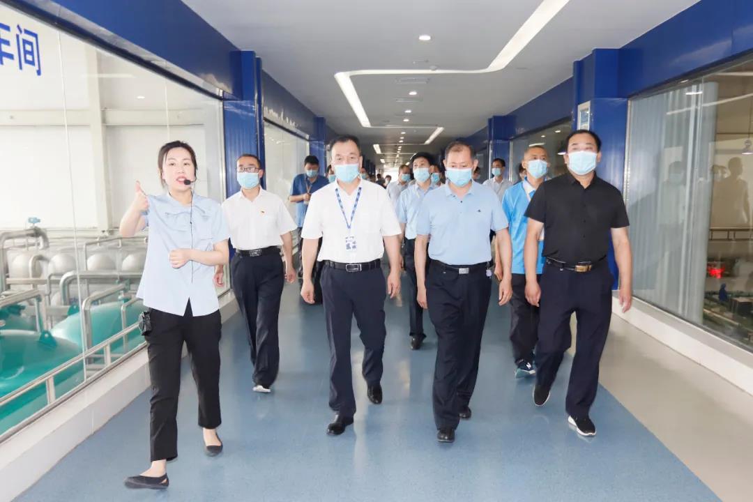郑州市安全生产双重预防体系建设现场观摩会在OD（中国）一站式服务平台乳业集团郑州分公司召开