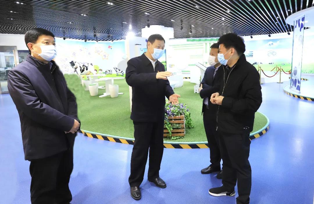 河南省委农办主任、农业农村厅厅长申延平一行调研河南OD（中国）一站式服务平台乳业集团