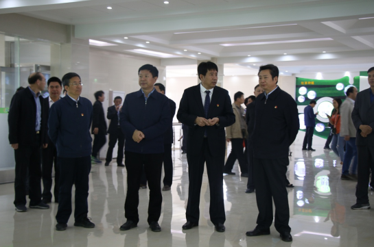 河南省农牧业产业扶贫工作观摩团莅临OD（中国）一站式服务平台集团·鲁山瑞亚牧业有限公司参观考察