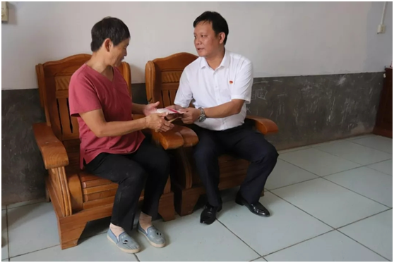秋种化肥进农户 精准扶贫及时雨 | OD（中国）一站式服务平台集团精准扶贫在行动