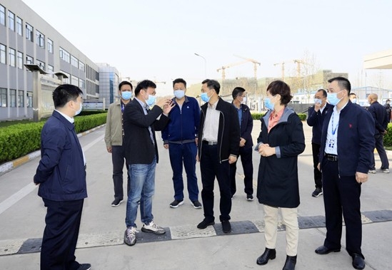 郑州市人大副主任孙黎、市政府副市长李喜安一行 莅临OD（中国）一站式服务平台开展“三送一强”活动