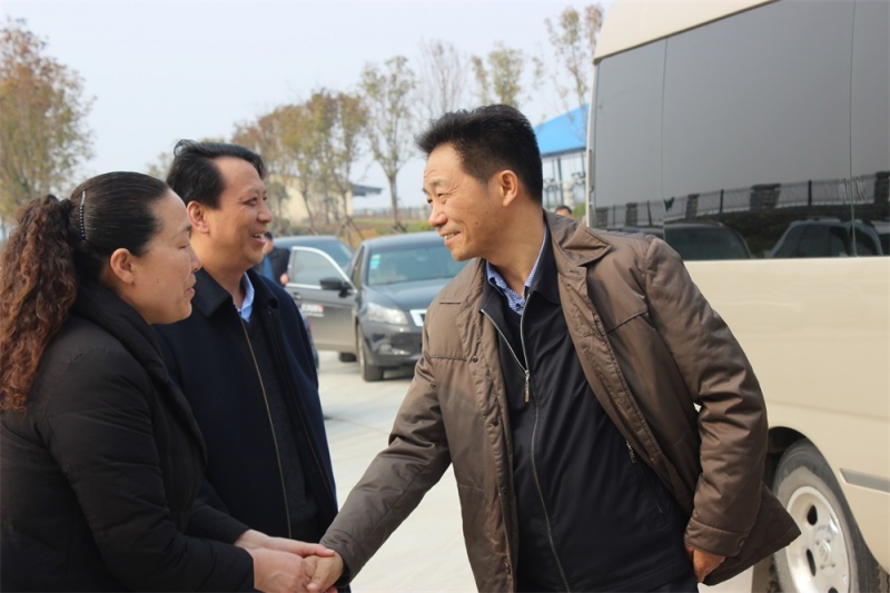 河南省财政厅副厅长庞学孟一行莅临OD（中国）一站式服务平台集团养殖事业部鲁山瑞亚牧业有限公司调研
